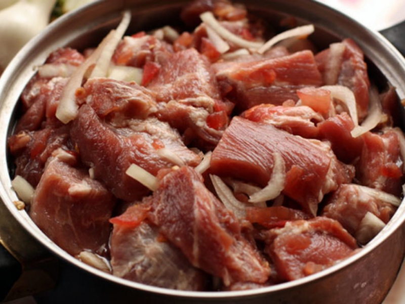 Как приготовить шашлык из свинины: 8 вкусных рецептов маринада