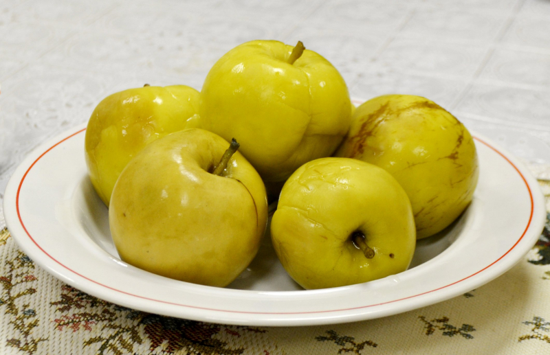 Пропитанные яблоки: 10 аппетитных рецептов и полезные подсказки