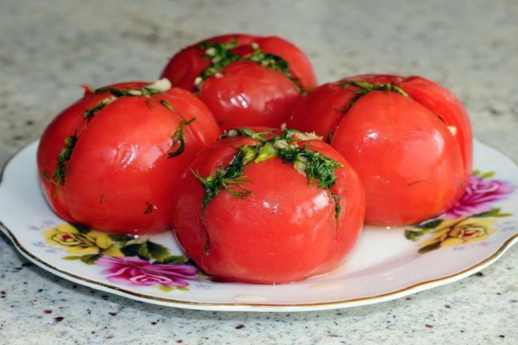 10 отличных способов приготовить помидоры по-армянски