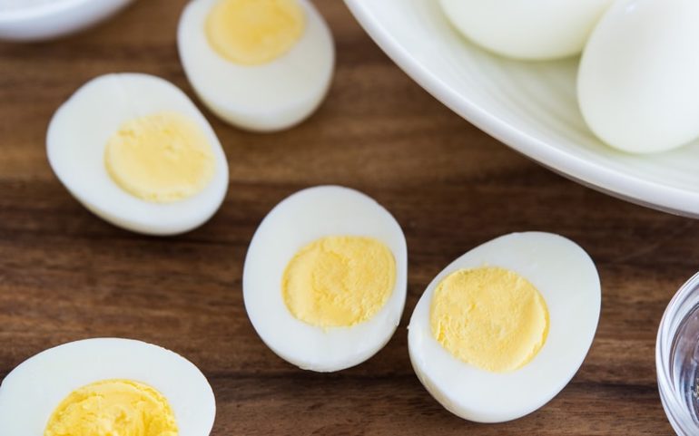 Сколько варить яйцa: количество времени для варки яиц всмятку, вкрутую, в мешочек