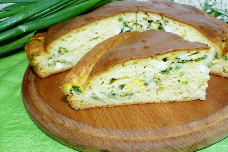 15 превосходных рецептов заливного пирога с луком и яйцом