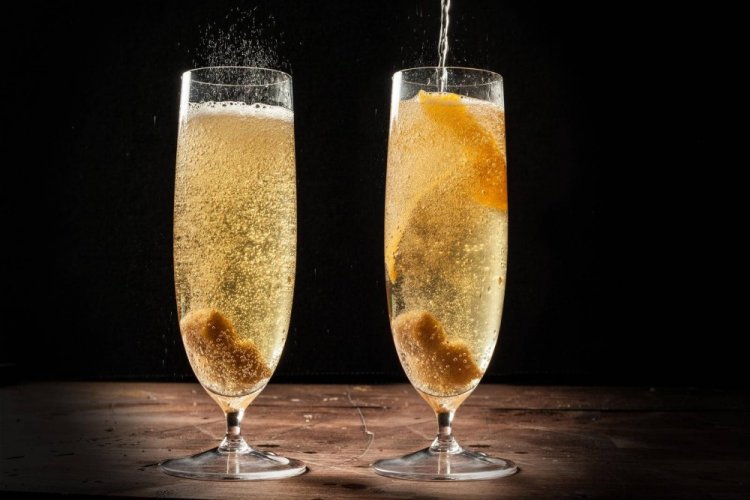 20 потрясающих рецептов коктейлей с шампанским