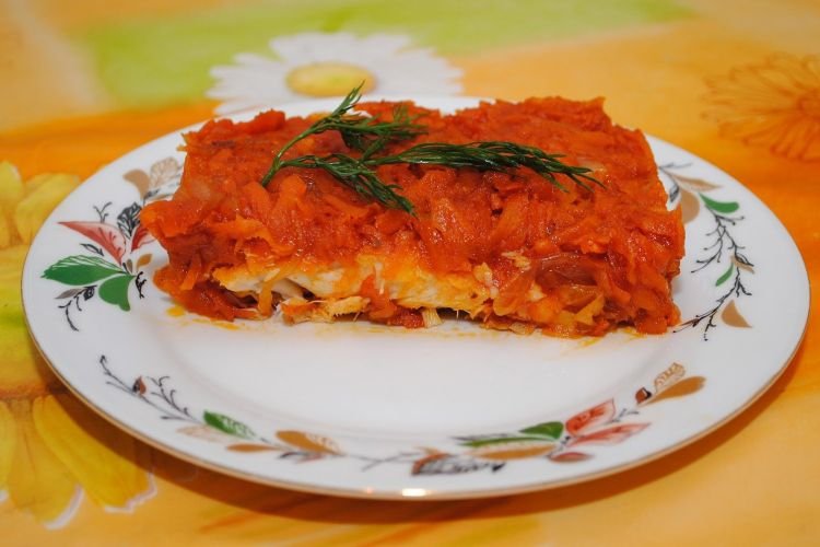 20 отличных рецептов горбуши с морковкой и луком в духовке