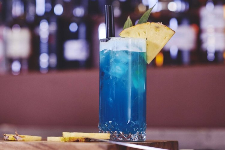 20 отличных рецептов коктейля Синяя лагуна