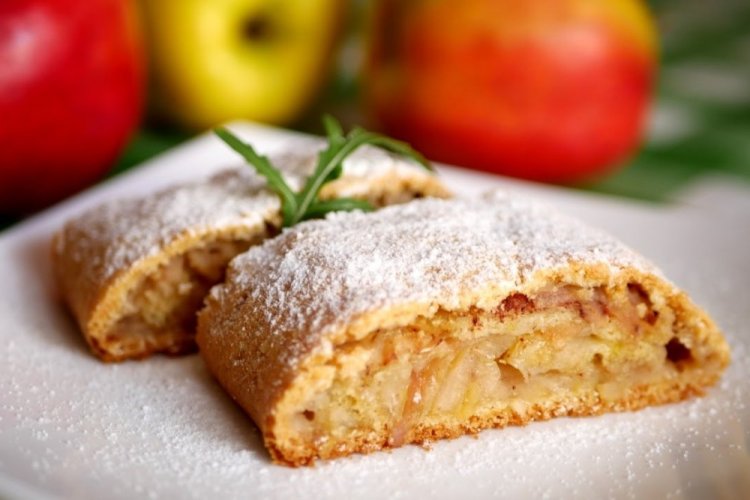 15 прекрасных рецептов штруделя с яблоками