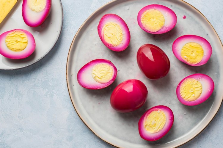 20 прекрасных способов приготовить маринованные яйца
