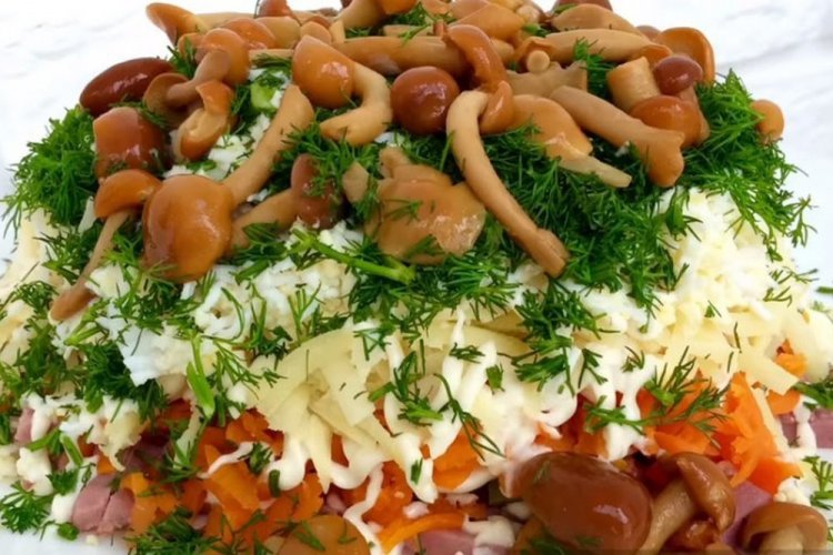 15 закусок с маринованными грибами, которые понравятся всей семье