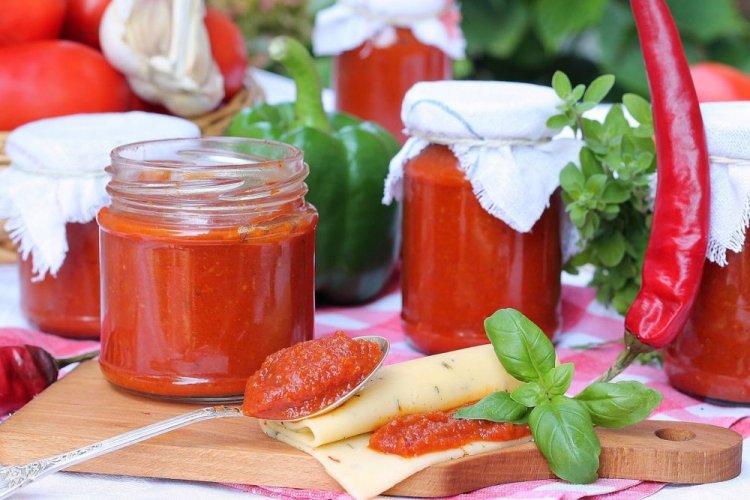 20 отличных рецептов кетчупа из помидоров на зиму