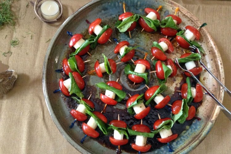 15 закусок из томатов, которые пропадают со стола за несколько минут