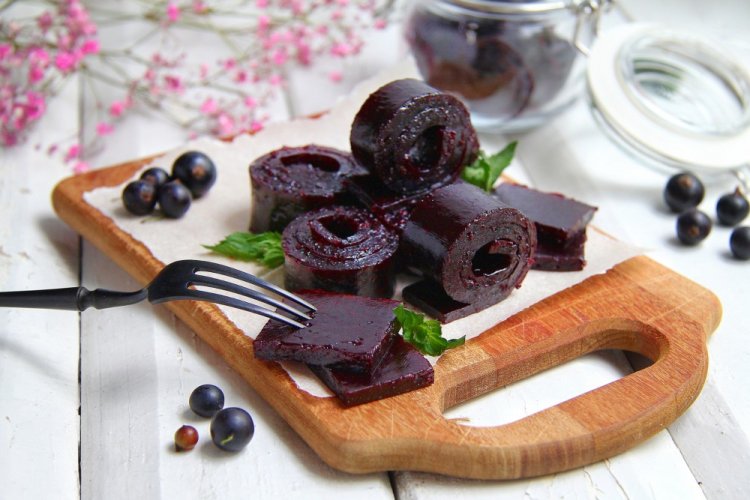 12 невероятных рецептов фруктовых лепестков из черной смородины