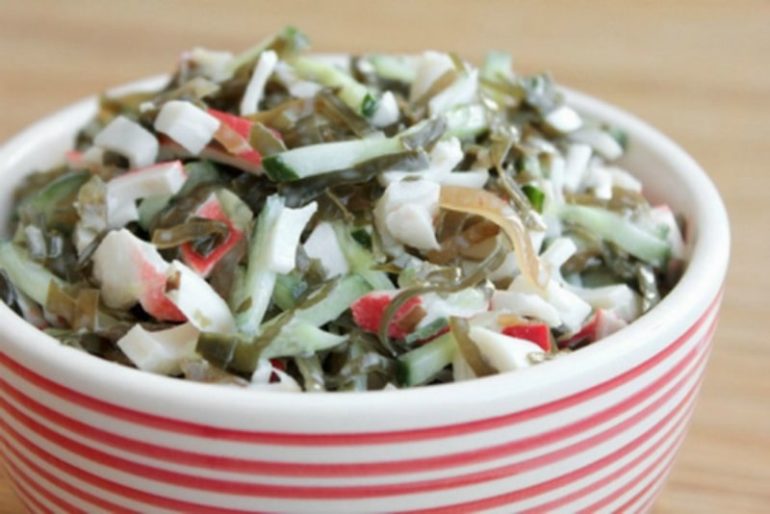 9 аппетитных и полезных рецептов салата с водорослями