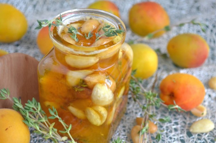 12 выдающихся рецептов абрикосового варенья с миндалем