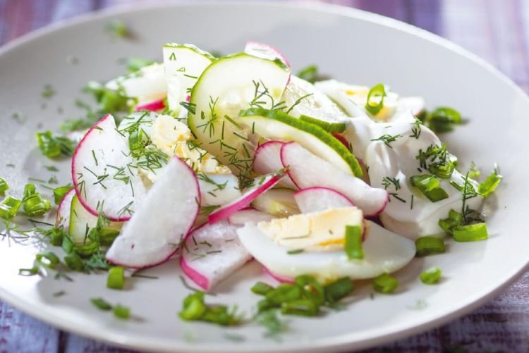 20 великолепных салатов к шашлыку