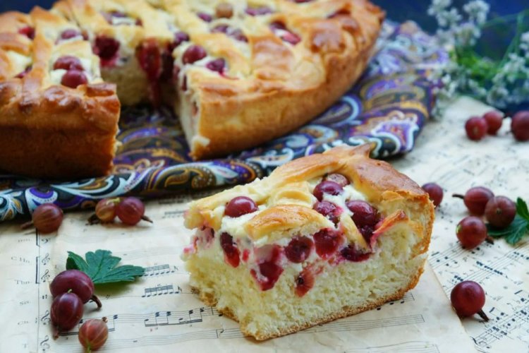 20 прекрасных рецептов заливных пирогов с ягодами