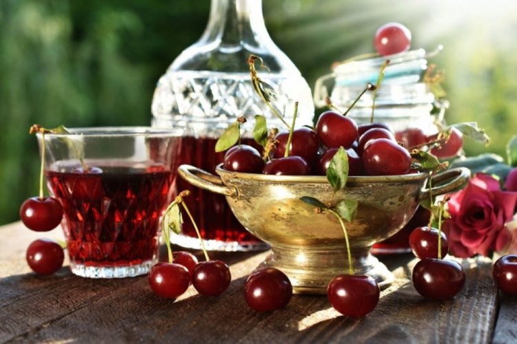 20 простых рецептов вина из вишни