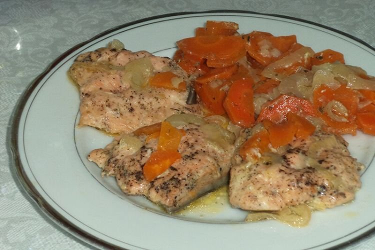 20 отличных рецептов горбуши с морковкой и луком в духовке