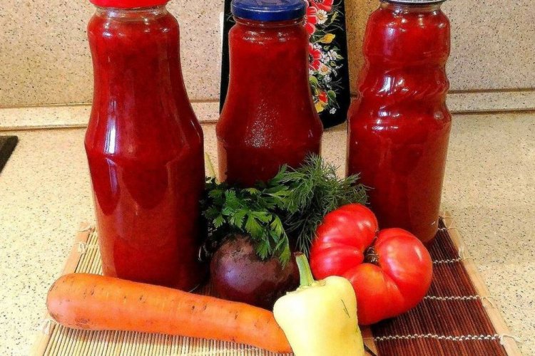 20 замечательных рецептов помидорного сока на зиму