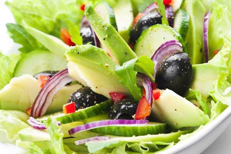 15 свежих и очень вкусных салатов с оливками