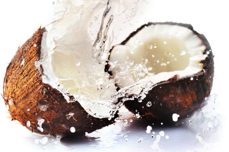 4 простых способа открыть кокос в домашних условиях