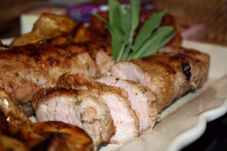 15 вкусных рецептов свиной шейки в печи
