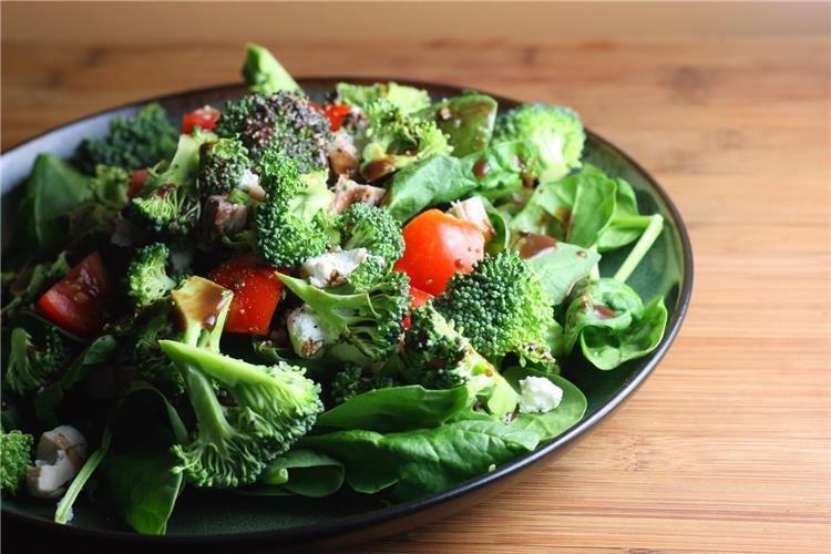 15 вкусных салатов с брокколи