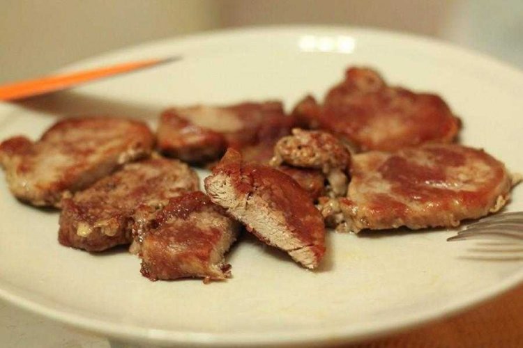 12 пропаренных свинных отрубей на сковороде, которые каждый сможет приготовить