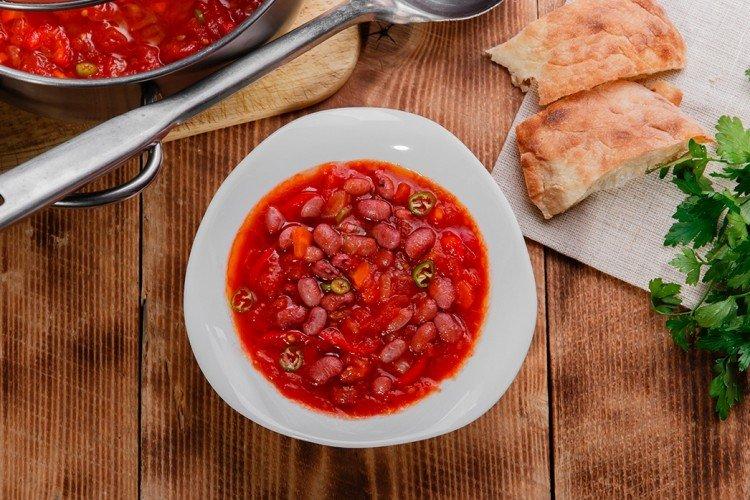 15 рецептов вкусных и сытных супов из бордовой фасоли