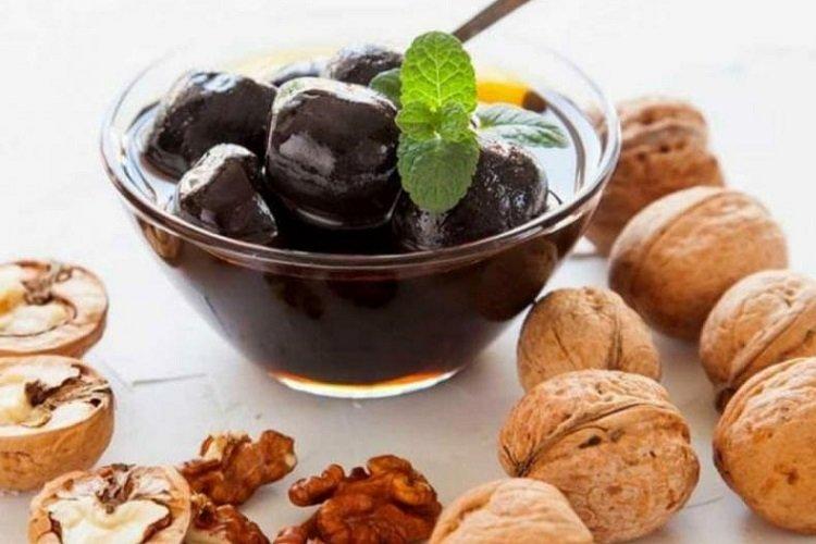 15 рецептов оригинального варенья из грецких орехов