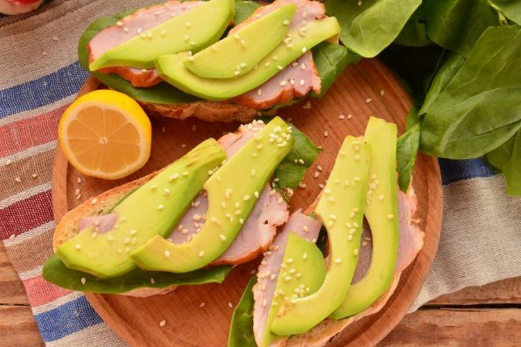 20 бутербродов с авокадо, которые сможет приготовить каждый
