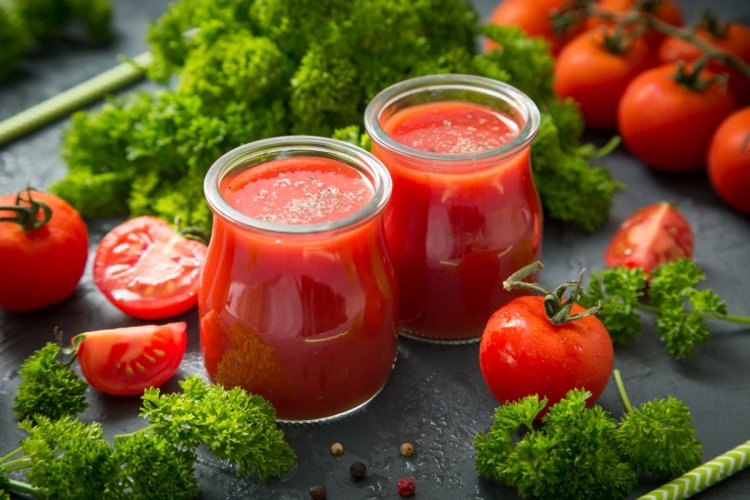 20 отличных рецептов томатного сока на зиму