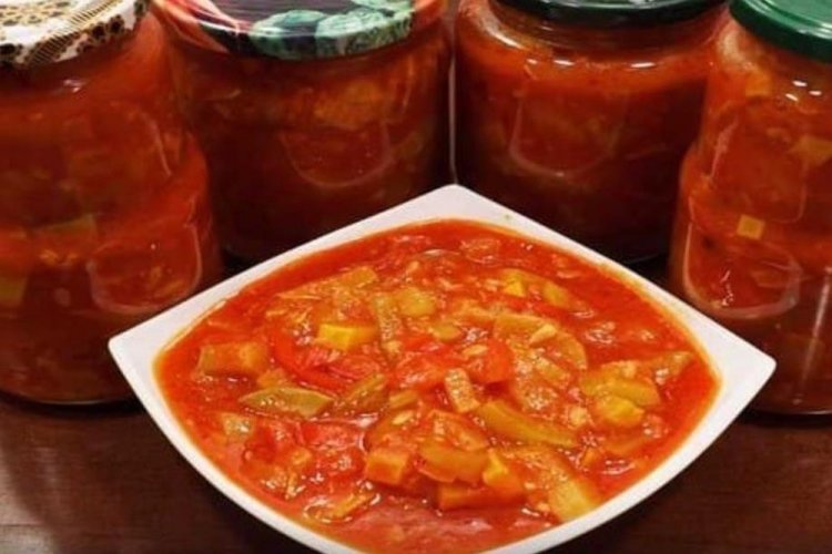 15 шикарных рецептов цуккини в томатном соусе на зиму