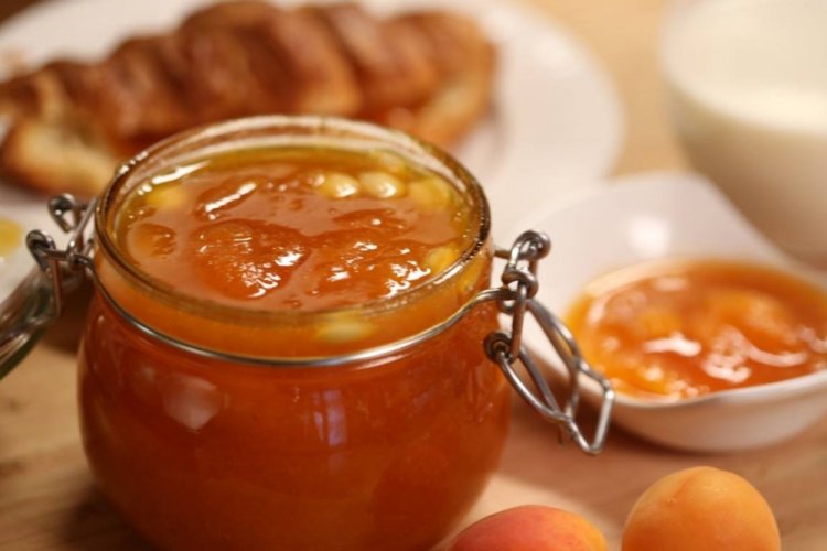 12 выдающихся рецептов абрикосового варенья с миндалем
