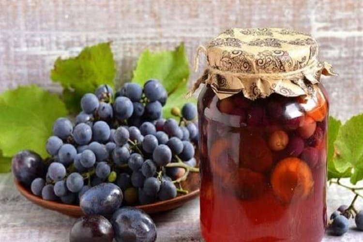 15 лучших рецептов напитка из винограда на зиму