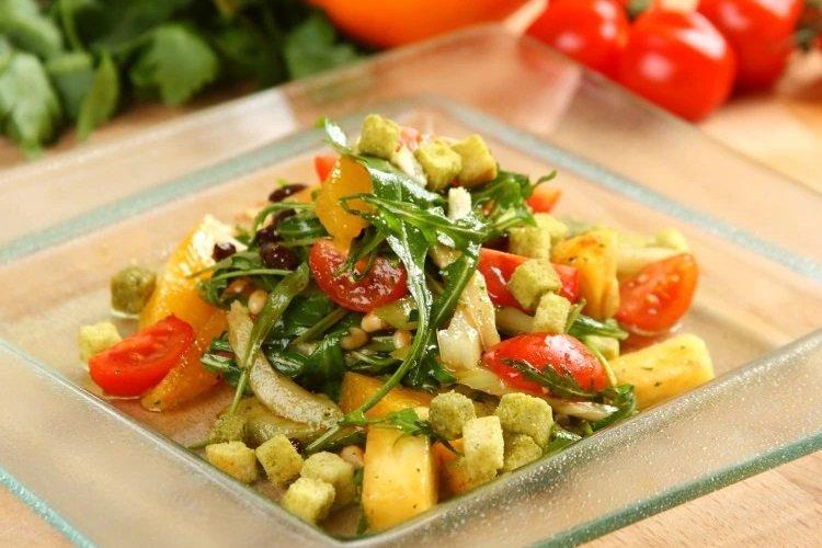 20 легких и вкусных салатов с ананасом