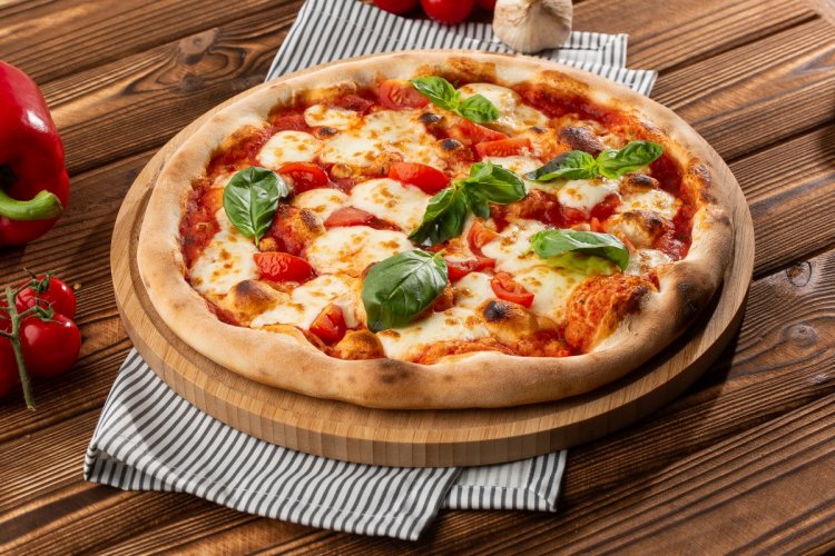 12 простых и аппетитных рецептов пиццы Маргарита