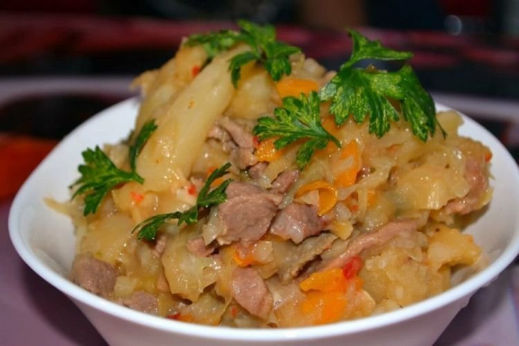 20 отличных рецептов жареного из свинины с картошкой