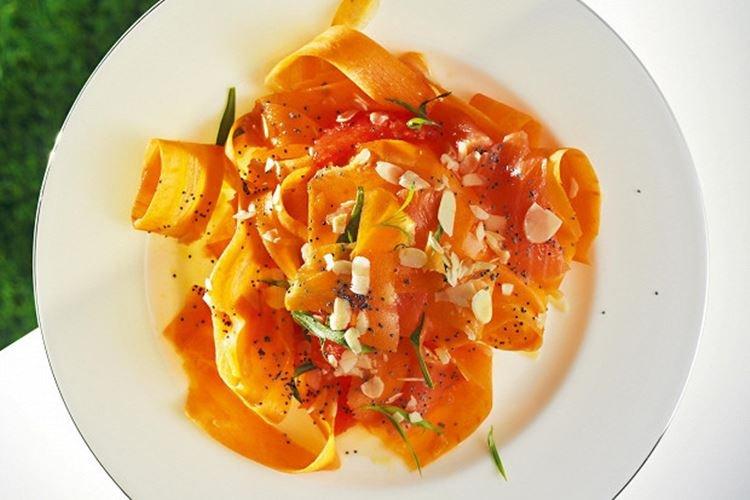 20 классных рецептов салатов из моркови