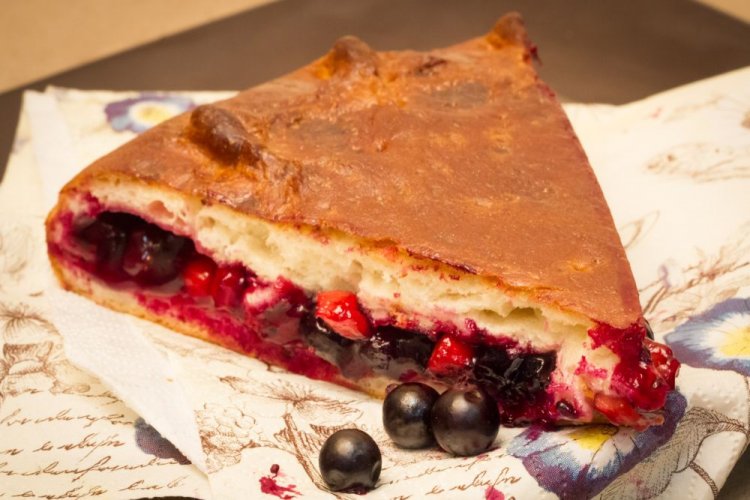 20 превосходных рецептов жидких пирогов с ягодами