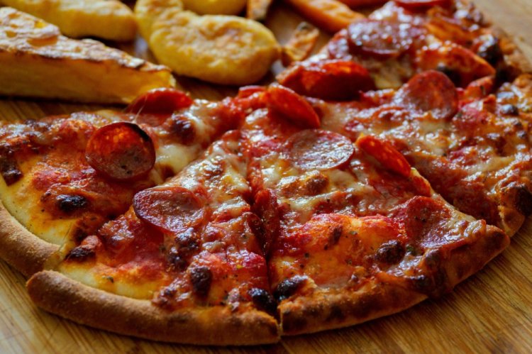 12 самых вкусных рецептов пиццы Салями