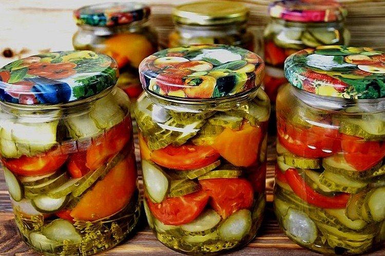 20 легких и аппетитных салатов из томатов на зиму
