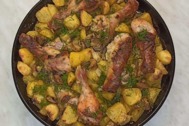20 легких рецептов курицы с картошкой в духовке