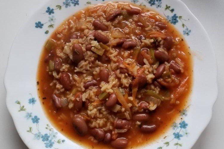 15 рецептов вкусных и сытных супов из бордовой фасоли