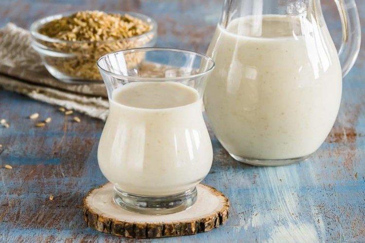 10 рецептов овсяного киселя на воде, молоке, кефире и не только