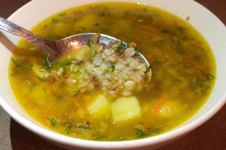 12 простых и сытных супов из свиных ребрышек