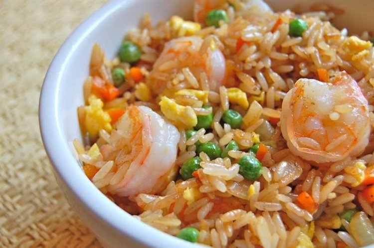 12 аппетитных рецептов риса с рако­ви­на­ми
