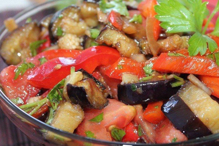 20 быстрых и вкусных салатов с болгарским перцем