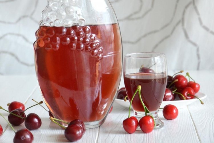 20 простых рецептов наливки из вишни