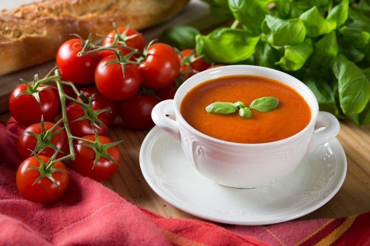 12 аппетитных томатных супов на ланч для всей семьи