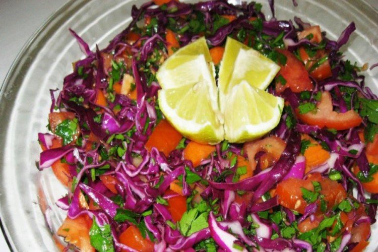 20 ярких салатов из краснокапустной кочан