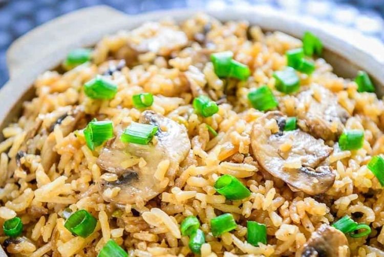20 отличных рецептов обжаренного риса